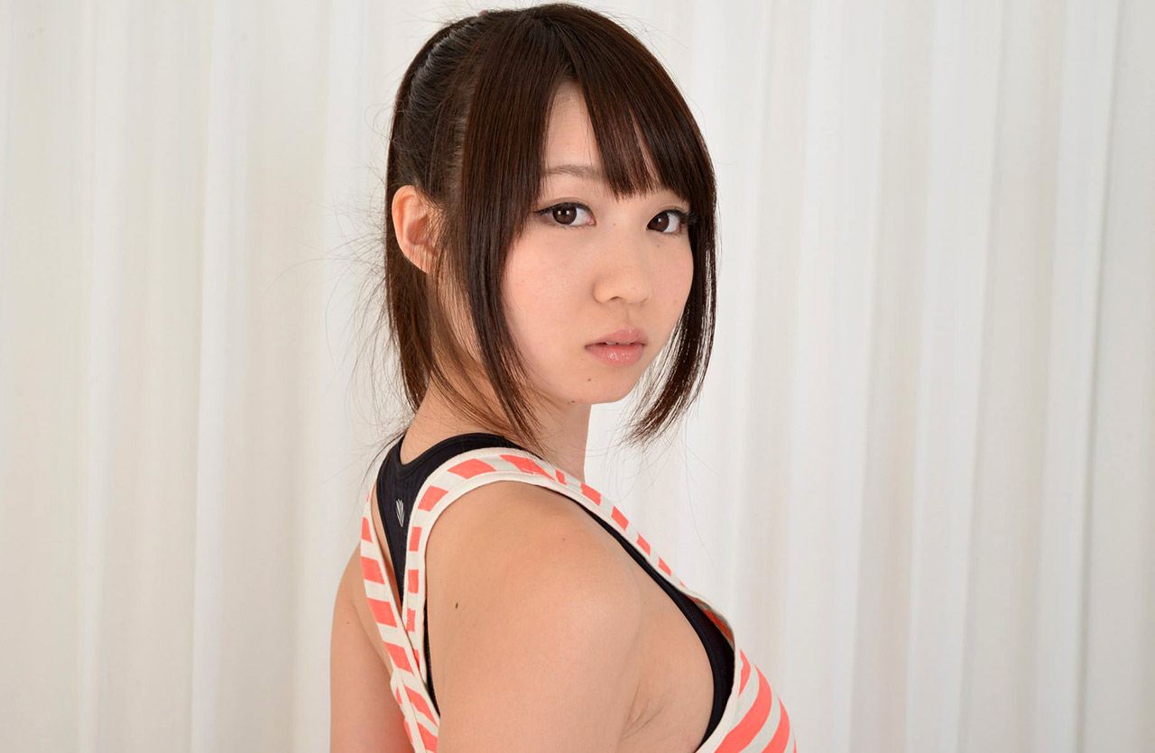 J Japanese Idol Aika Yumeno Skin That Is Tanned