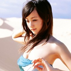 Ayaka Komatsu